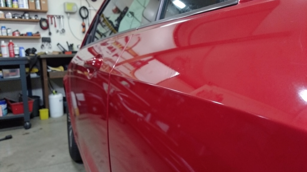 How Acid Rain in Fargo Damages Your Car’s Finish