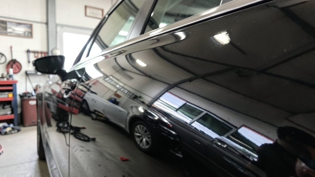 Safe Washing Techniques for Long-Lasting Ceramic Coating in Roseville, CA