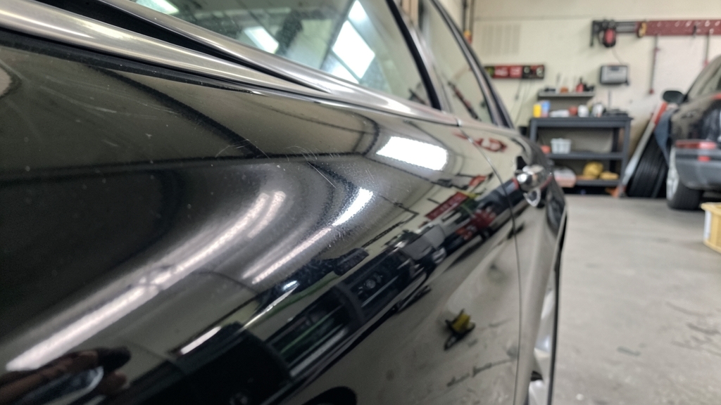 Gloss Showdown: CarPro vs. Kamikaze Ceramic Coatings for Setauket Car Enthusiasts in Ceramic Coating Setauket